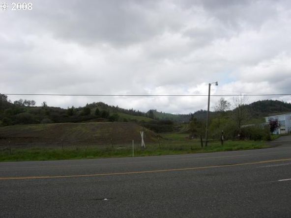 4094 NE Diamond Lake Blvd, Roseburg, OR 97470